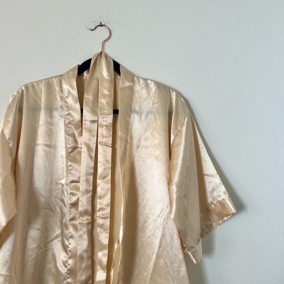 Satin Champagne Robe - Picture 6 of 6